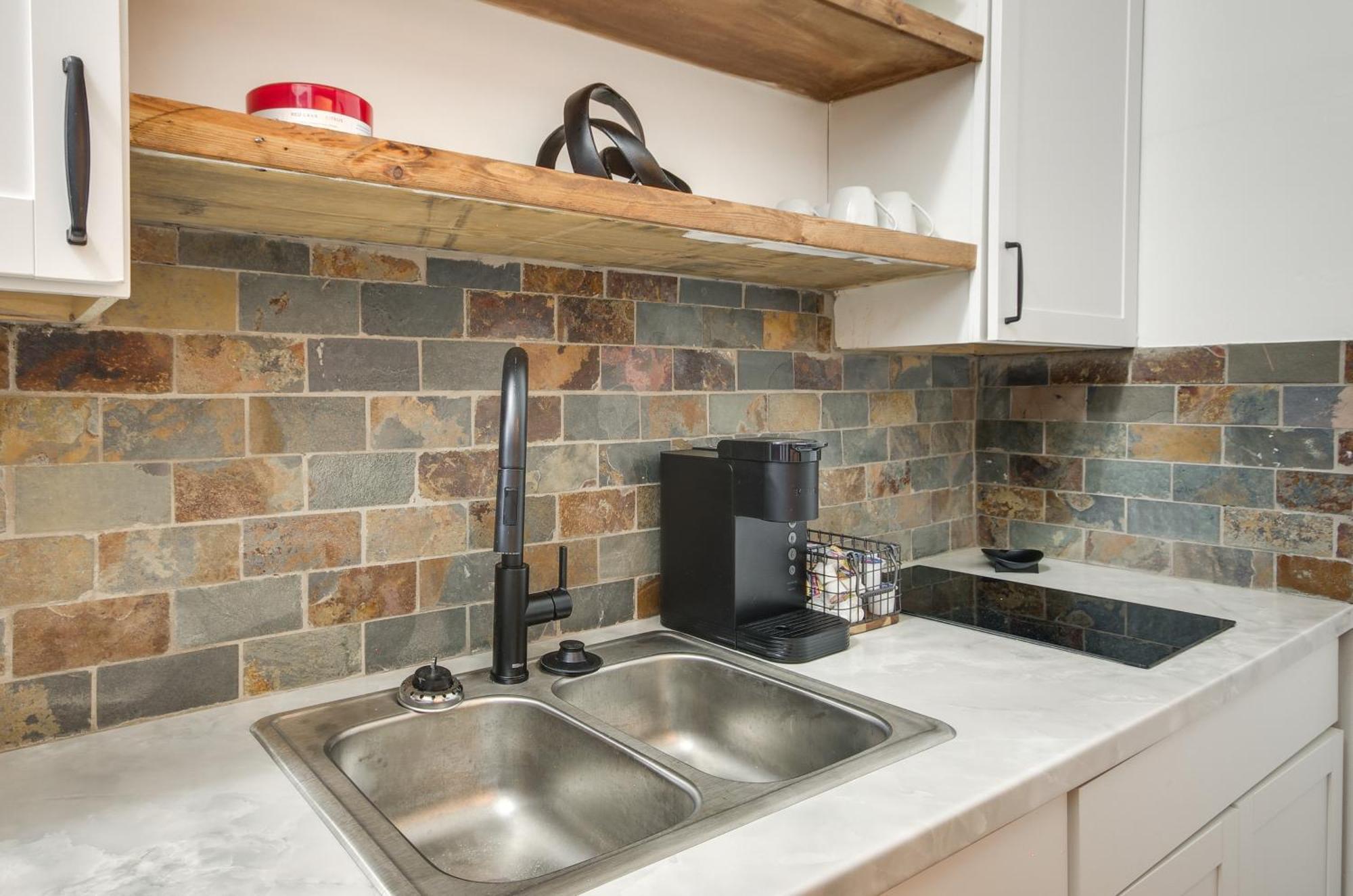 Modern Greenwood Studio Less Than 1 Mi To Downtown! Exterior foto