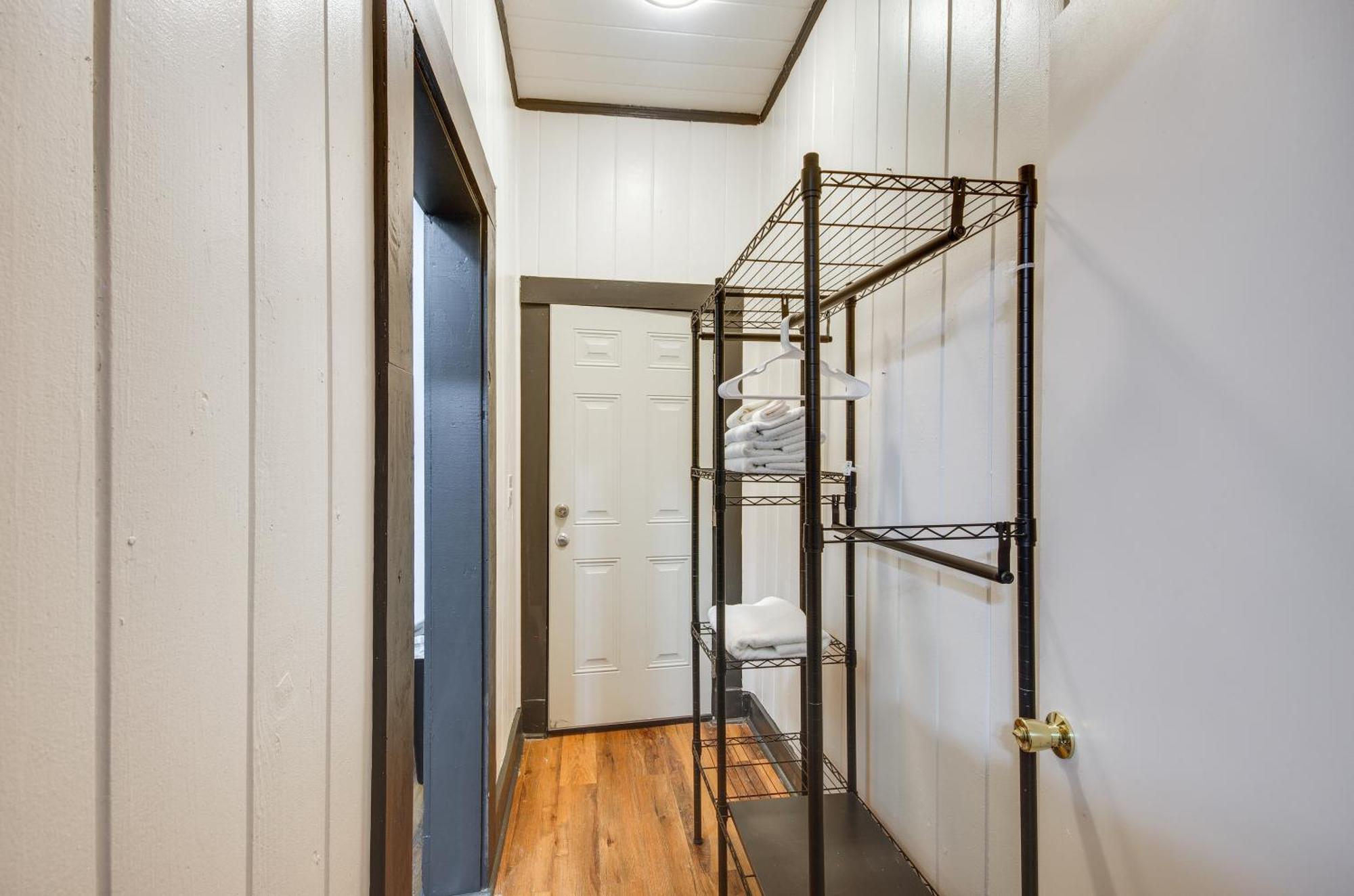 Modern Greenwood Studio Less Than 1 Mi To Downtown! Exterior foto